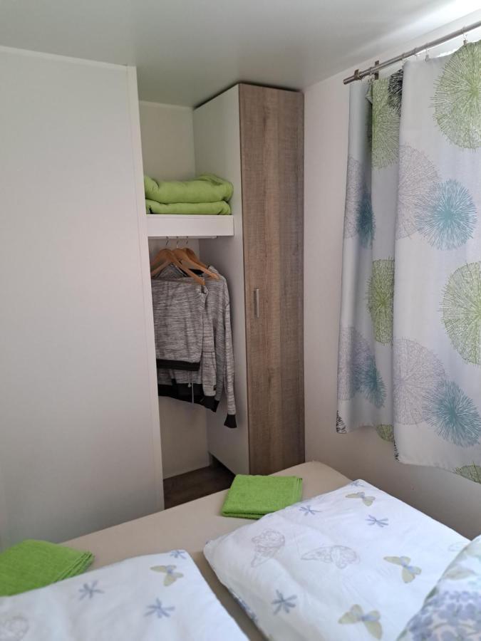 Mobilheim Chalet Bei Georg Seekirchen am Wallersee Eksteriør billede